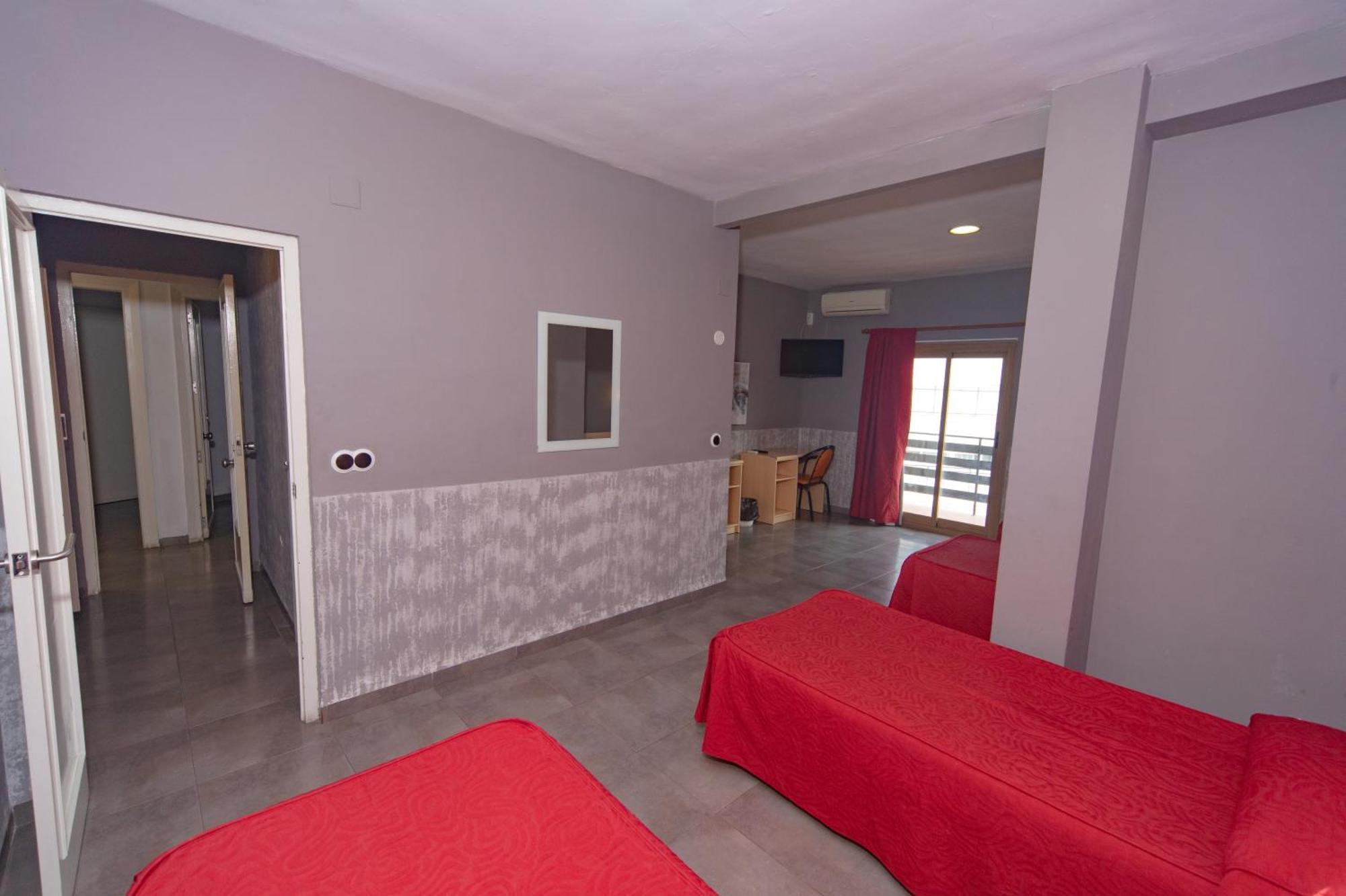 Hostal Virginia Favareta Exteriér fotografie