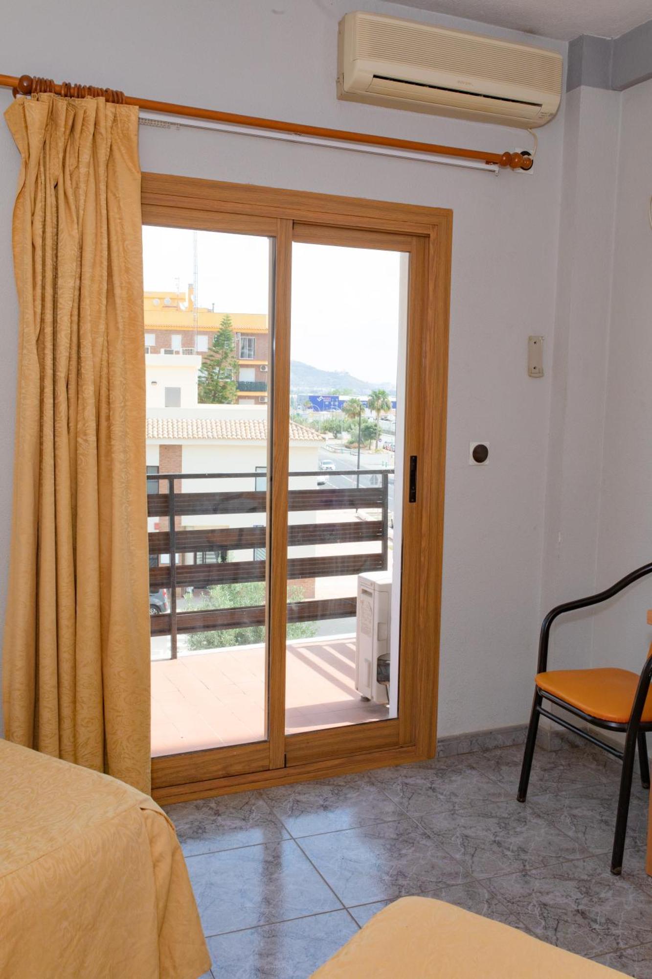 Hostal Virginia Favareta Exteriér fotografie