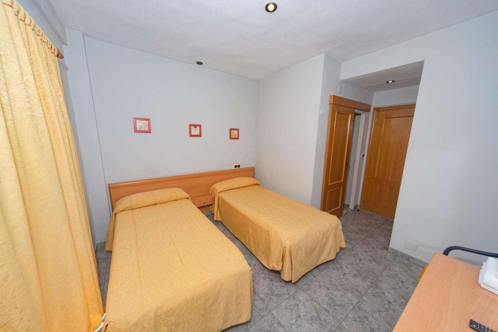 Hostal Virginia Favareta Exteriér fotografie